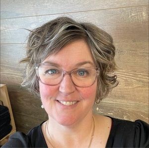 Meet your Posher, Isabelle